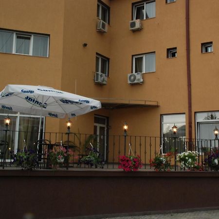 Hotel Liliacul Kluž Exteriér fotografie