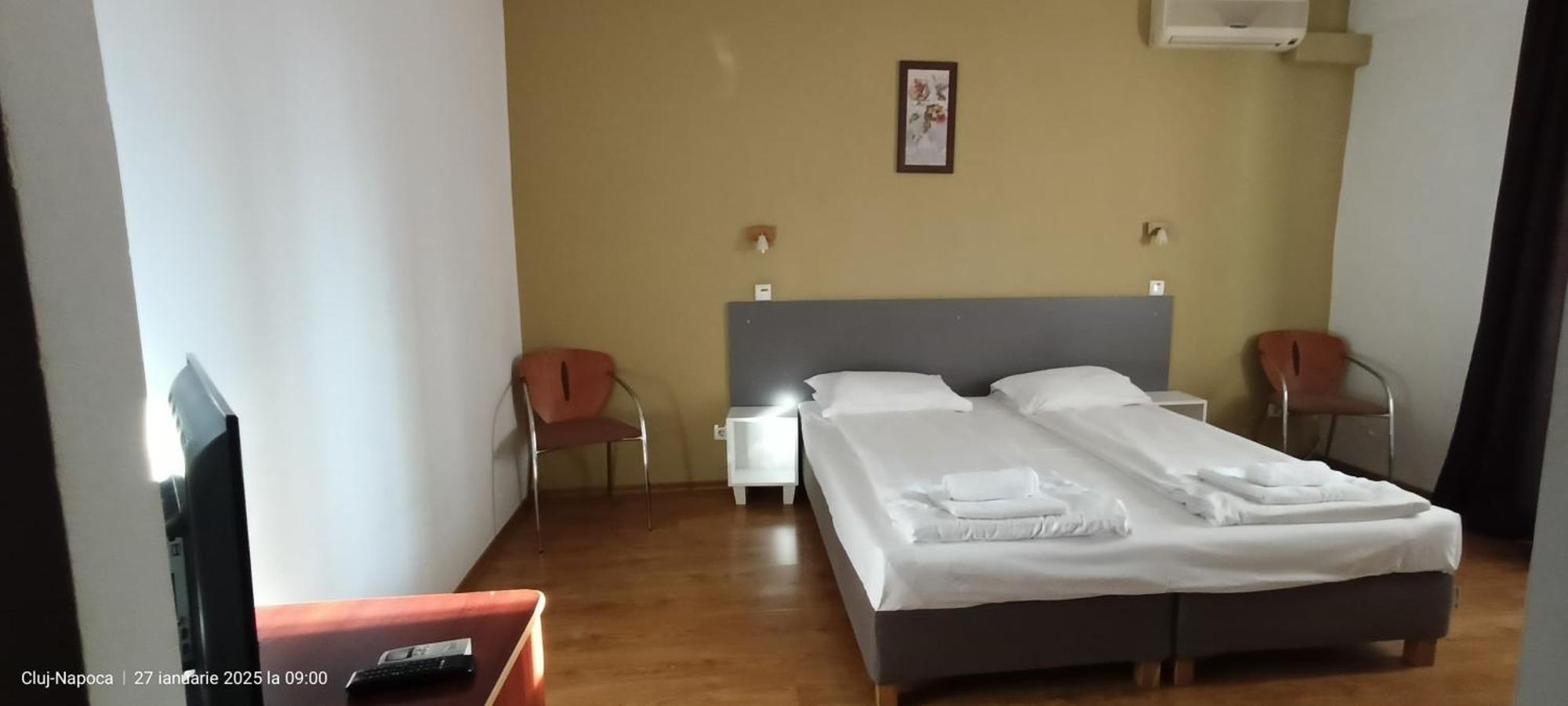 Hotel Liliacul Kluž Exteriér fotografie